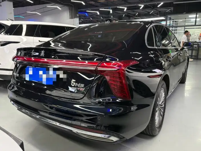 Hongqi H5 2024 Model 1.5T DCT Flag Rhythm Edition