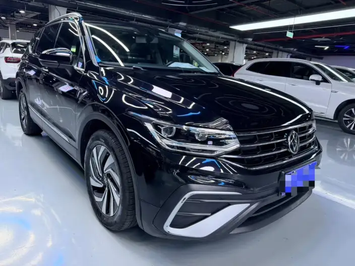 Volkswagen Tiguan L 2022 Model 330TSI Automatic 2WD Smart Edition – фото 3