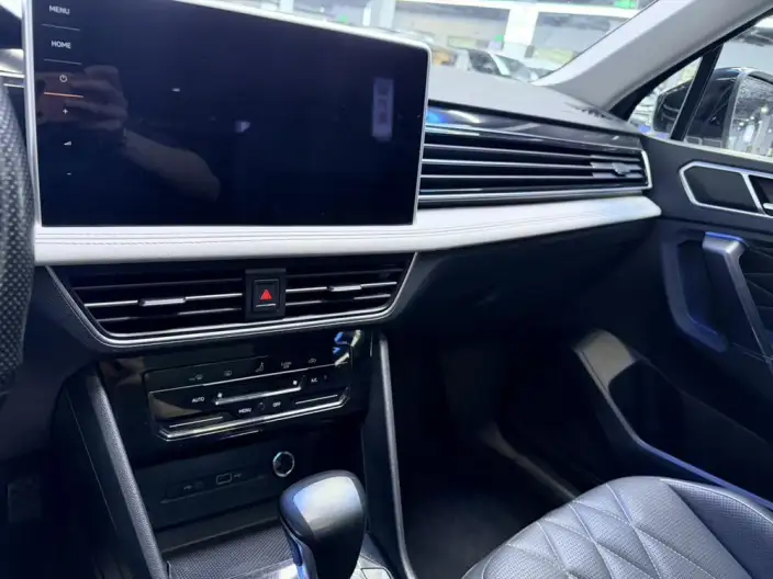 Volkswagen Tiguan L 2022 Model 330TSI Automatic 2WD Smart Edition – фото 7