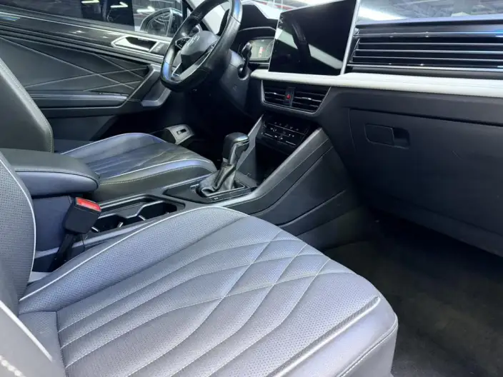 Volkswagen Tiguan L 2022 Model 330TSI Automatic 2WD Smart Edition – фото 9