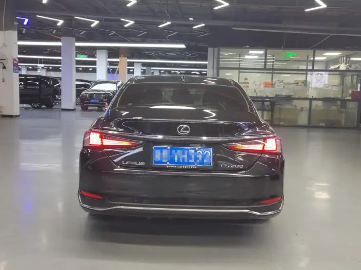 Lexus ES 2022 Model 200 Superior Edition – фото 5