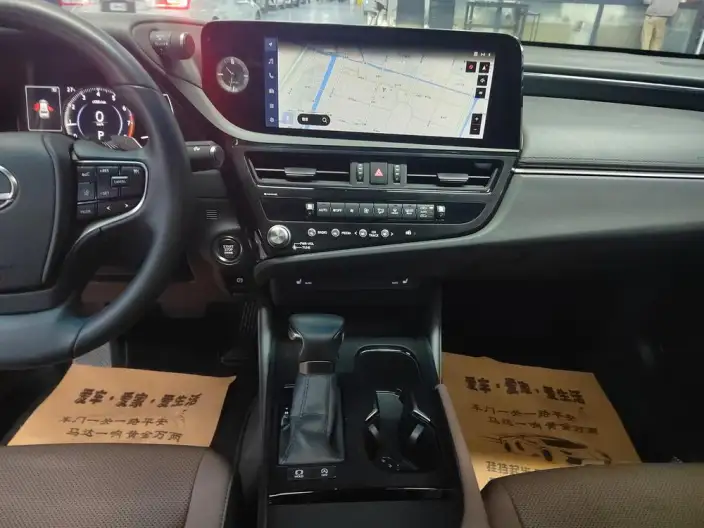 Lexus ES 2022 Model 200 Superior Edition – фото 9