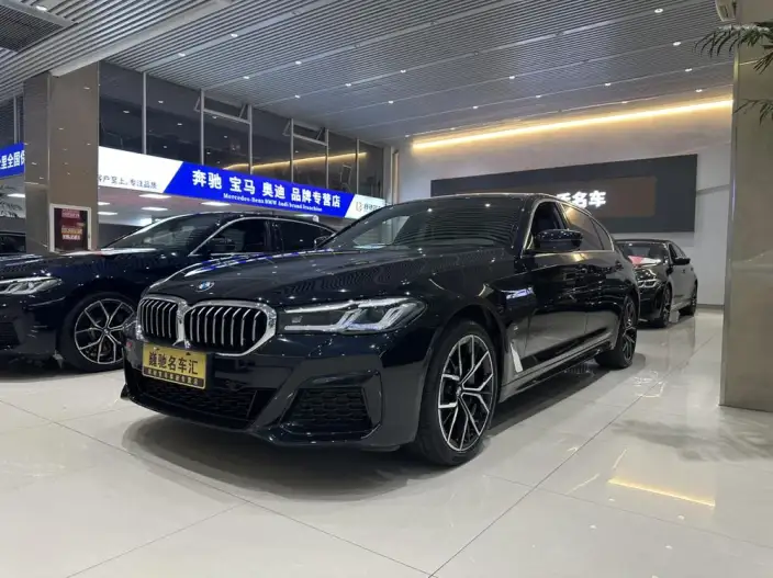 BMW 5 Series 2022 Model 530Li Exclusive Model M Sports Set – фото 1