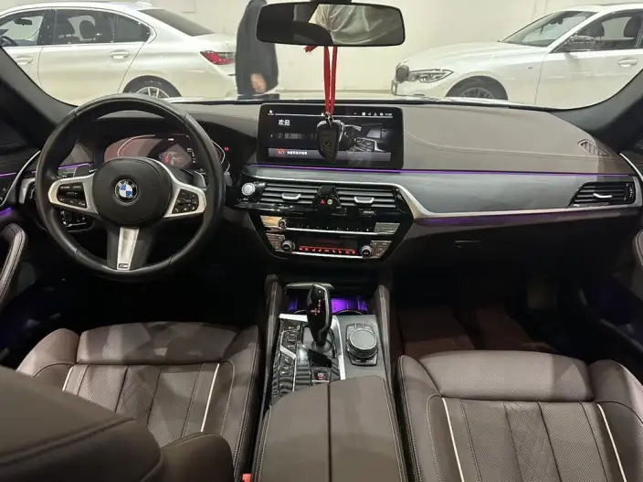 BMW 5 Series 2022 Model 530Li Exclusive Model M Sports Set – фото 7