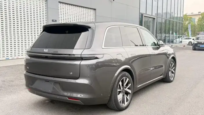 Li Auto L8 2023 Model Pro Edition