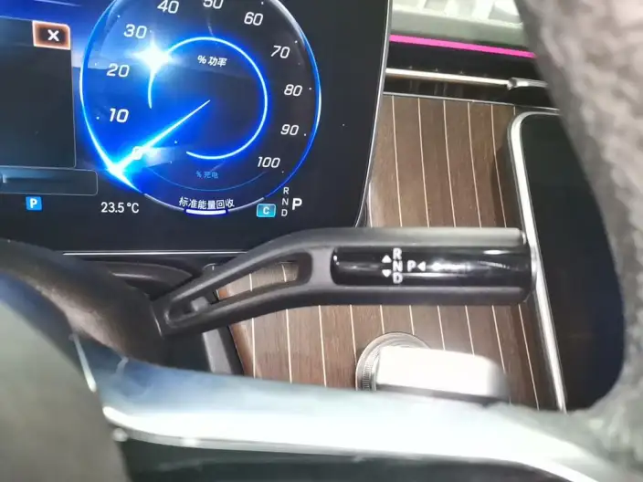 Mercedes-Benz EQE 2022 Model EQE 350 Pioneer Edition – фото 5