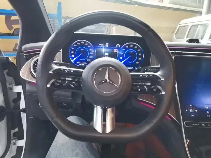 Mercedes-Benz EQE 2022 Model EQE 350 Pioneer Edition – фото 9