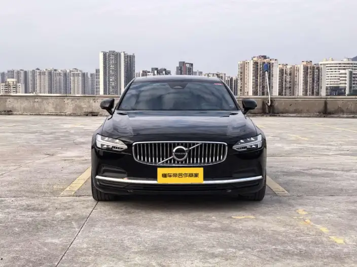 Volvo S90 2024 Model B5 Smart Range Deluxe Edition