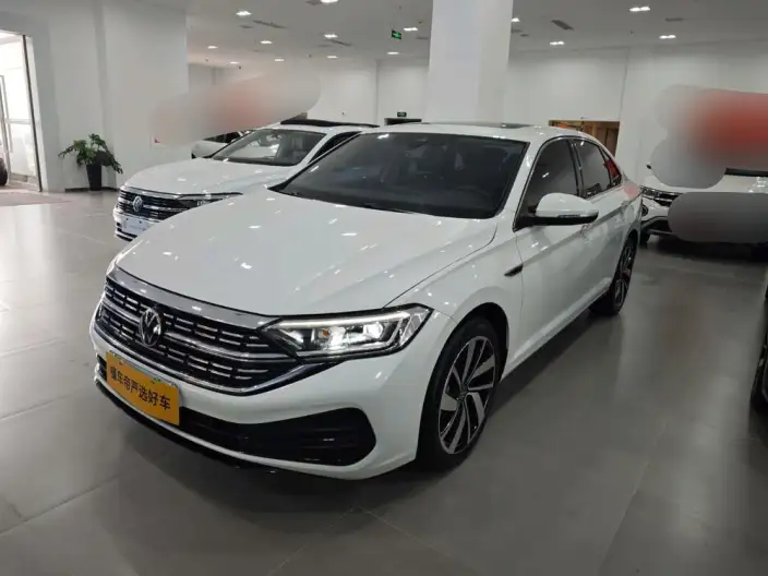 Volkswagen Sagitar 2023 Model 300TSI DSG Beyond Edition – фото 1