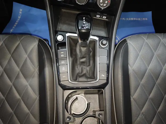 Volkswagen Sagitar 2023 Model 300TSI DSG Beyond Edition – фото 9