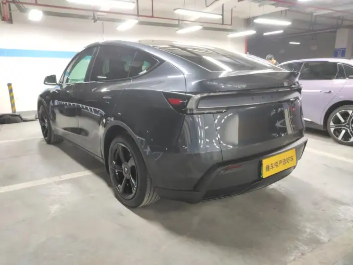 Model Y 2025 Model Rear-wheel drive version