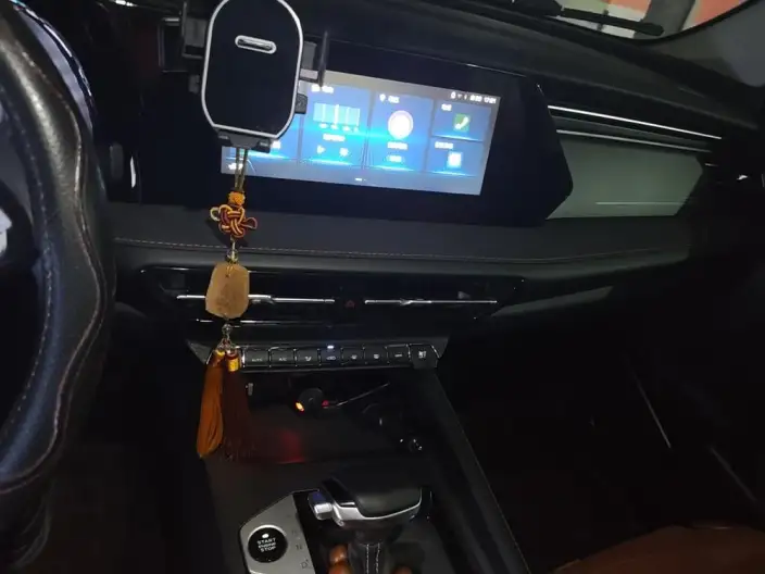 Changan Auchan X7 PLUS 2022 Model 1.5T Automatic Blue Whale Edition Exclusive Model – фото 8