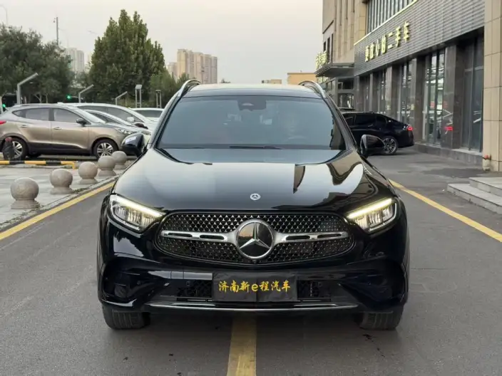 Mercedes-Benz GLC 2025 Model Facelift GLC 300 L 4MATIC Dynamic Model 5 seat – фото 2