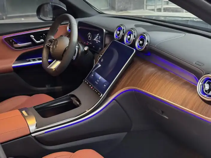 Mercedes-Benz GLC 2025 Model Facelift GLC 300 L 4MATIC Dynamic Model 5 seat – фото 7