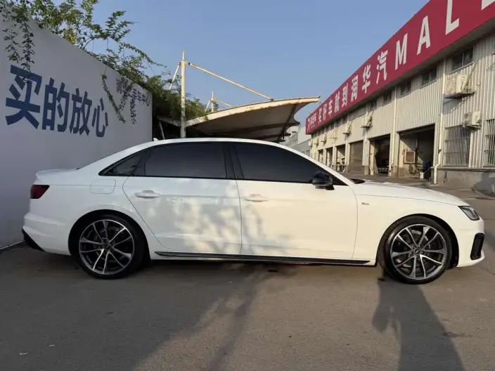 Audi A4 L 2023 Model 40 TFSI quattro Luxury Dynamic Model – фото 5