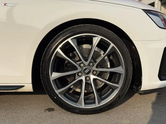 Audi A4 L 2023 Model 40 TFSI quattro Luxury Dynamic Model – фото 6