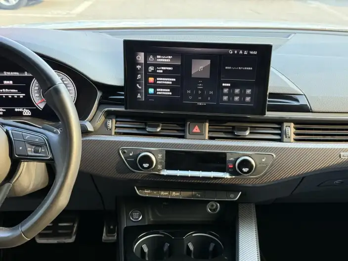 Audi A4 L 2023 Model 40 TFSI quattro Luxury Dynamic Model – фото 9