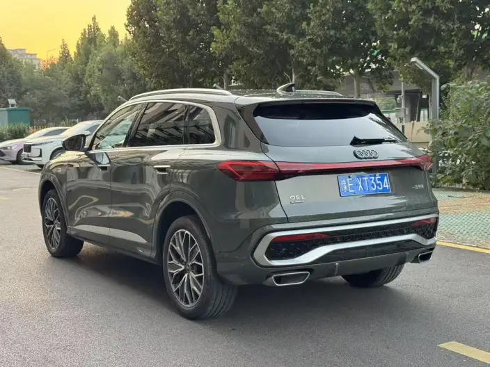 Audi Q5L 2026 Model 2.0T 10M Users Edition Edition