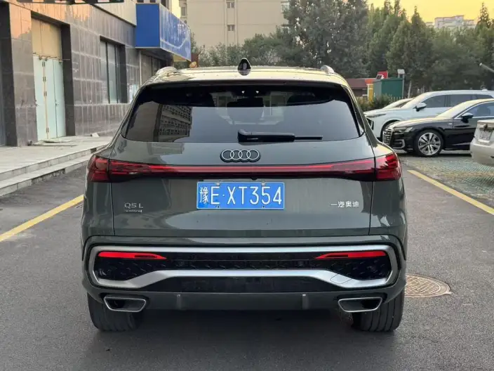 Audi Q5L 2026 Model 2.0T 10M Users Edition Edition – фото 5