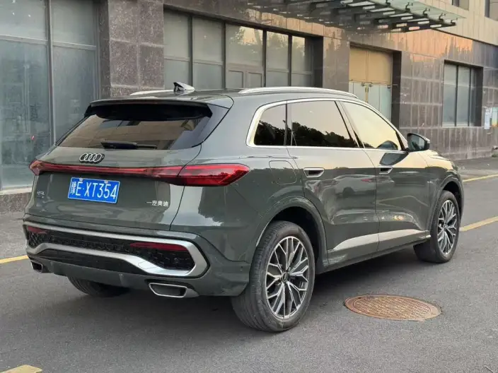 Audi Q5L 2026 Model 2.0T 10M Users Edition Edition – фото 6
