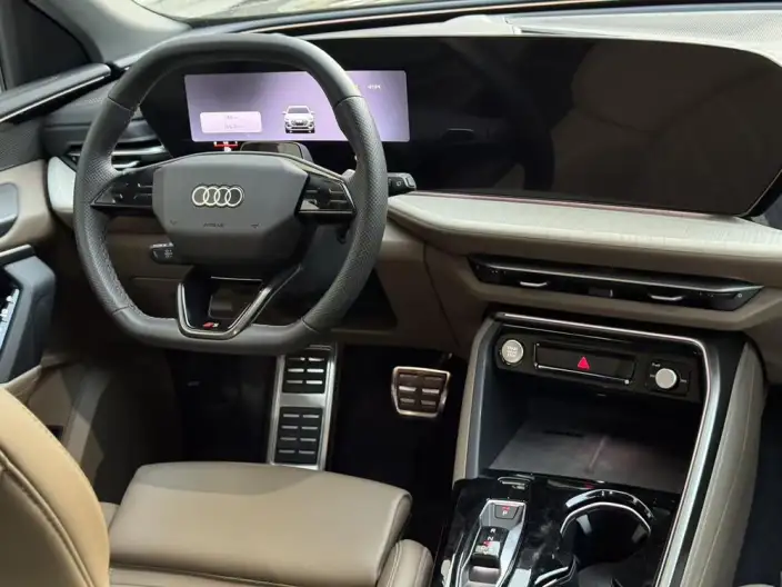 Audi Q5L 2026 Model 2.0T 10M Users Edition Edition – фото 9