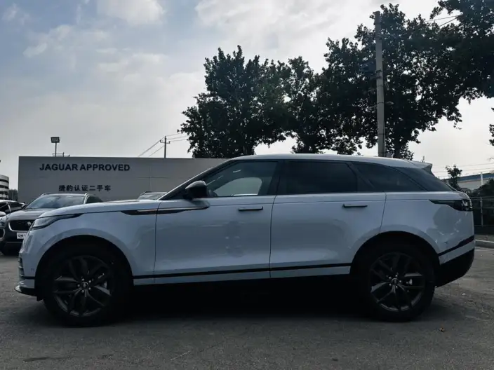 Range Rover Velar 2025 Model Dynamic SE