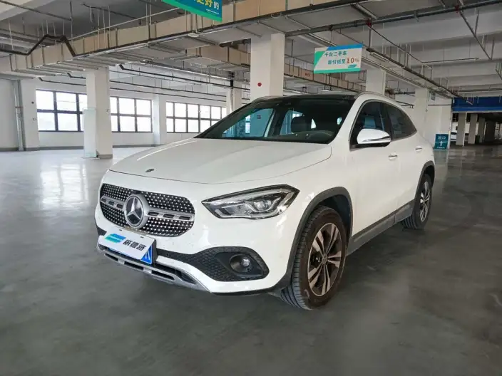 Mercedes-Benz GLA 2023 Model GLA 220 – фото 1