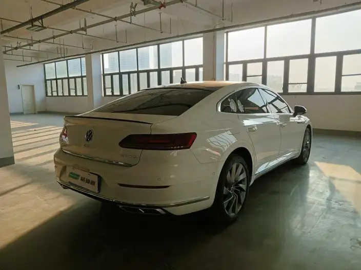Volkswagen CC 2023 Model 380TSI Eye-catching version – фото 6
