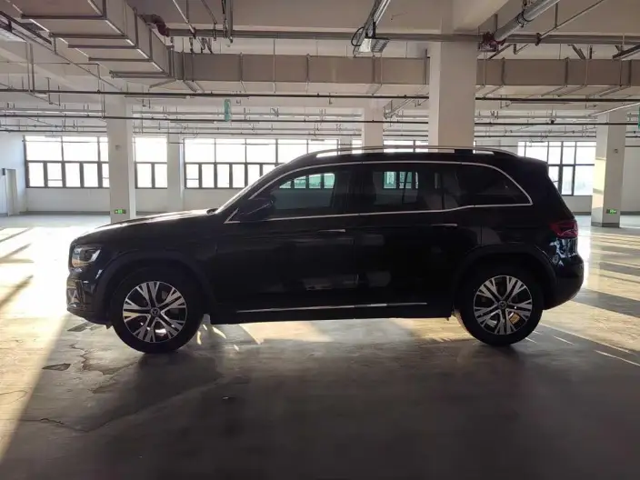 Mercedes-Benz GLB 2024 Model GLB 220 Dynamic Model – фото 3
