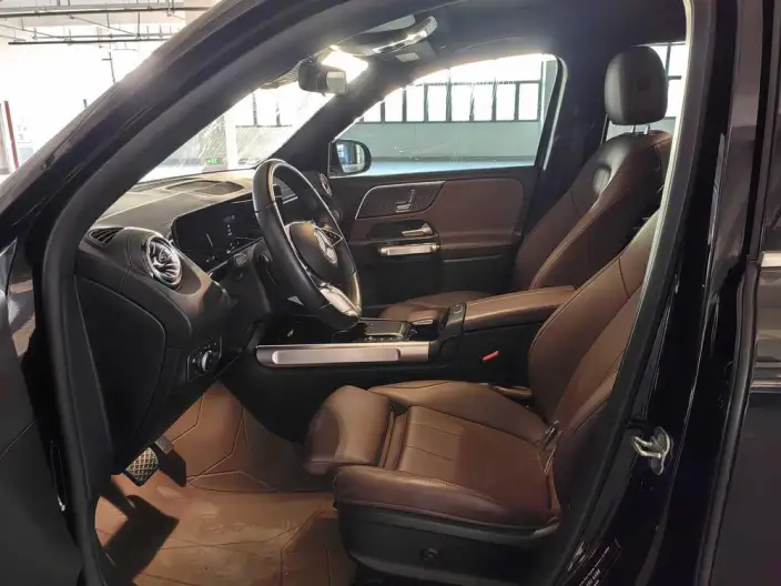 Mercedes-Benz GLB 2024 Model GLB 220 Dynamic Model – фото 8