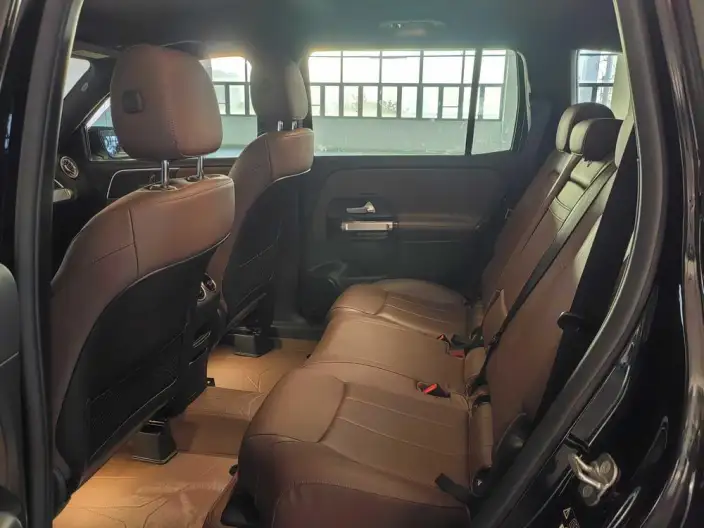 Mercedes-Benz GLB 2024 Model GLB 220 Dynamic Model – фото 9