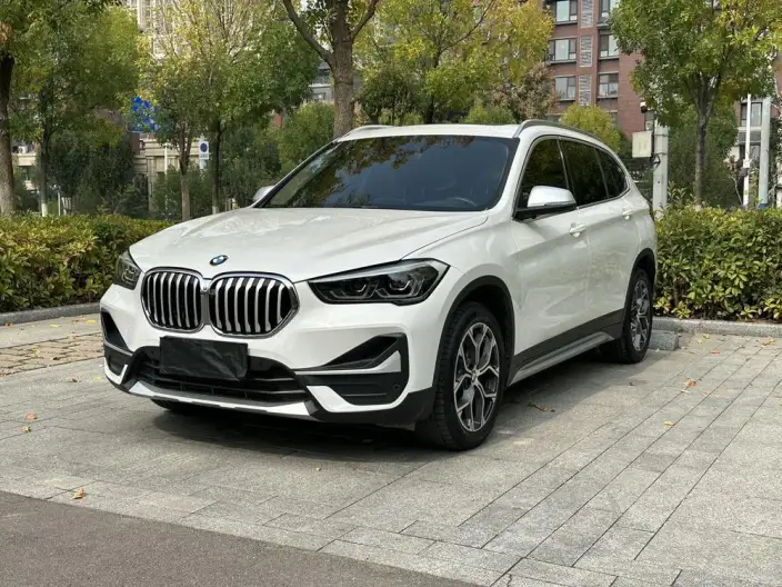 BMW X1 2022 Model sDrive20Li Exclusive Model – фото 1