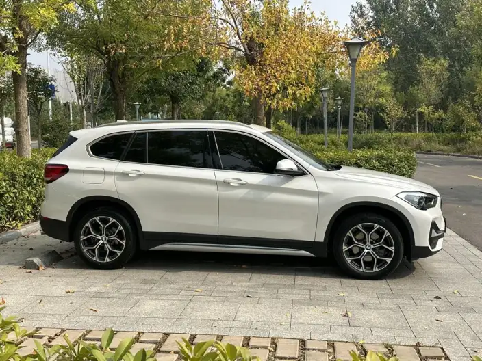BMW X1 2022 Model sDrive20Li Exclusive Model – фото 7