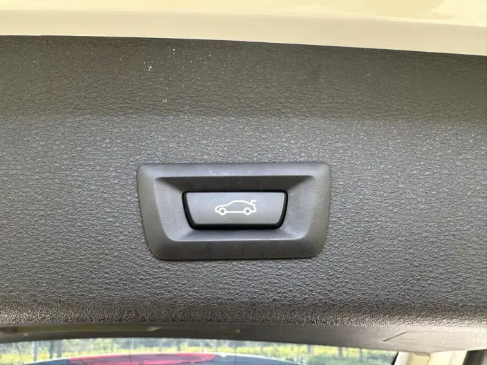 BMW X1 2022 Model sDrive20Li Exclusive Model – фото 8