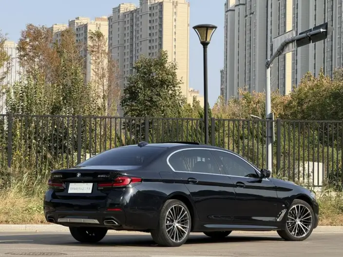 BMW 5 Series 2023 Model 530Li Leading Model M Sports Set – фото 5