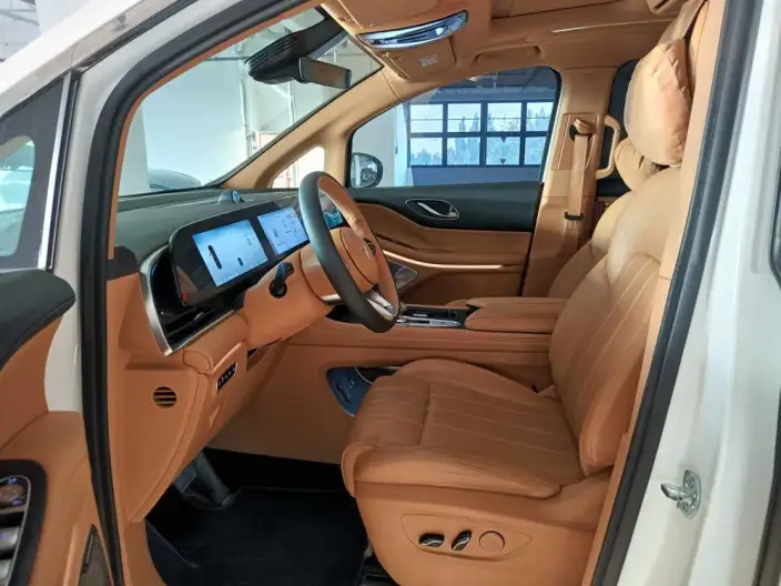 VOYAH Dreamer PHEV 2024 Model Ultra-long Endurance Premium Edition – фото 8