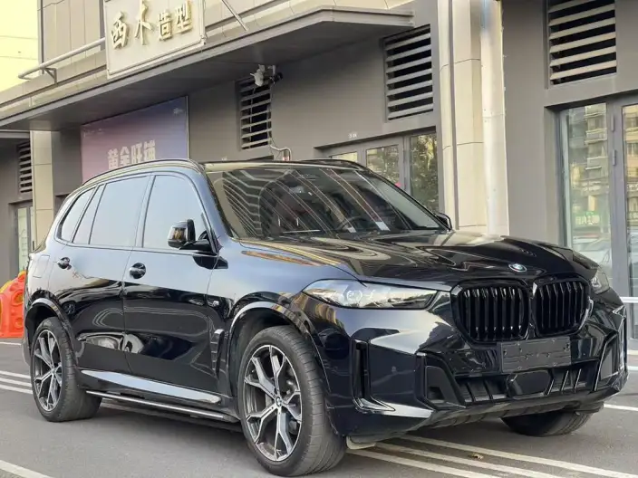 BMW X5 2025 Model xDrive30Li M Sports Night Set – фото 2