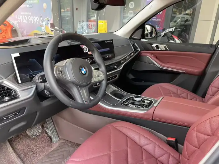 BMW X5 2025 Model xDrive30Li M Sports Night Set – фото 6