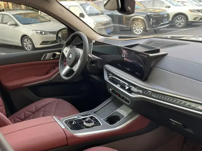 BMW X5 2025 Model xDrive30Li M Sports Night Set – фото 7