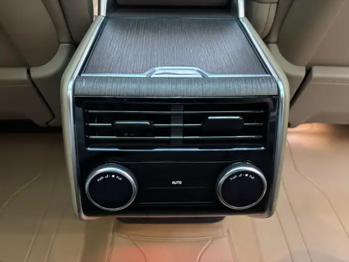 Range Rover 2023 Model Facelift 3.0 L6 400PS Shengshi Extended Edition – фото 10