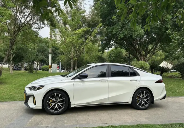 Emzoom 2021 Model 270T J15 Edition