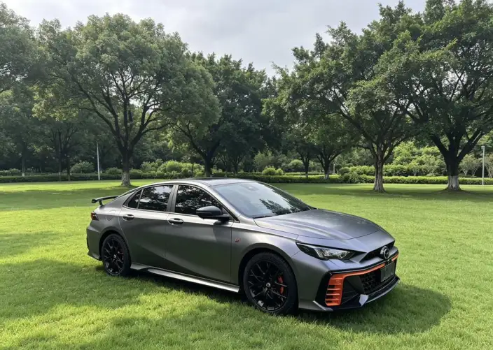 Emzoom 2022 Model 270T J16 R-Style Track Edition