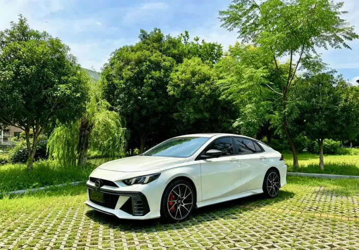 Emzoom 2023 Model 400T Automatic R Max Edition