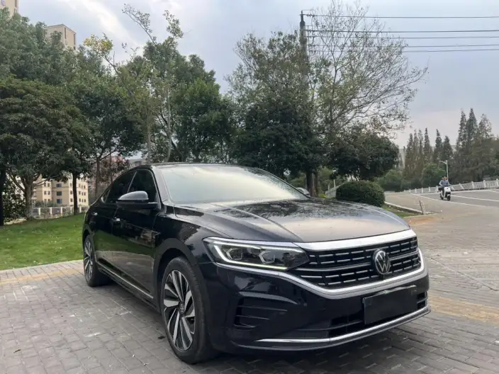 Volkswagen Passat 2024 Model 380TSI Deluxe Edition – фото 3