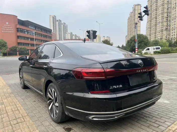 Volkswagen Passat 2024 Model 380TSI Deluxe Edition – фото 4