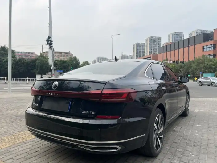 Volkswagen Passat 2024 Model 380TSI Deluxe Edition – фото 6