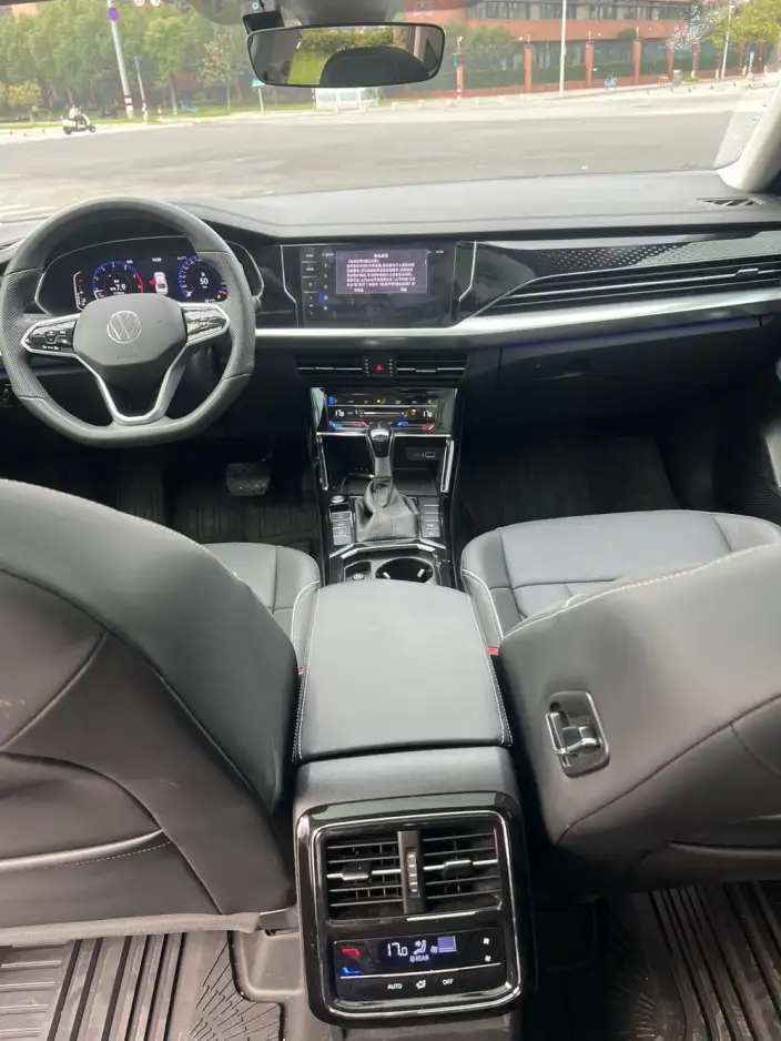 Volkswagen Passat 2024 Model 380TSI Deluxe Edition – фото 8