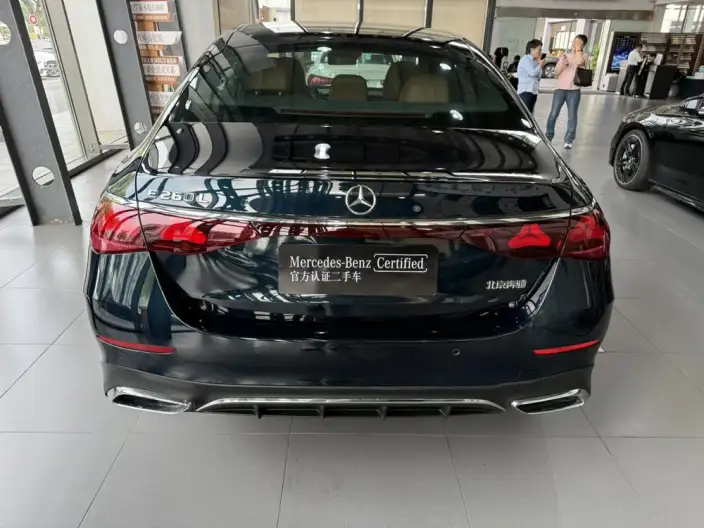 Mercedes-Benz E-Class 2024 Model E 260 L Sports sedan – фото 4