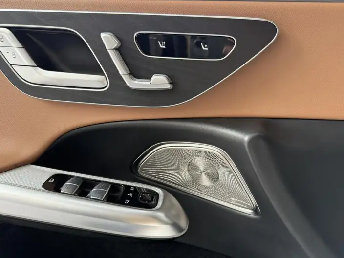 Mercedes-Benz E-Class 2024 Model E 260 L Sports sedan – фото 8