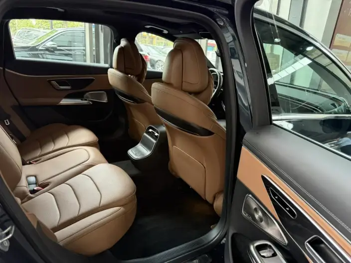 Mercedes-Benz E-Class 2024 Model E 260 L Sports sedan – фото 10